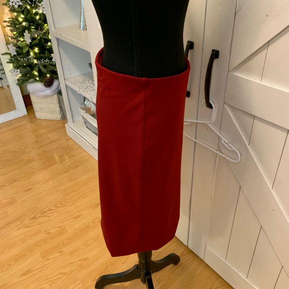 Reddish Burgundy Le Chateau Skirt for Women - Size Small - Picture 4 of 6
